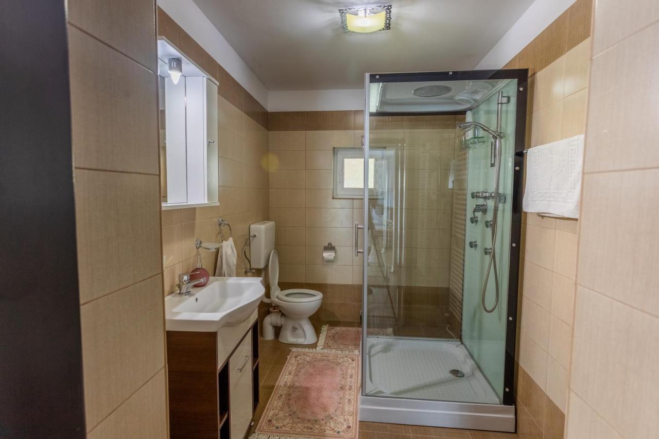 Casa Ina Hotel Moisei Bagian luar foto