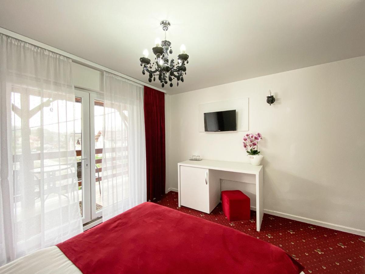 Casa Ina Hotel Moisei Bagian luar foto