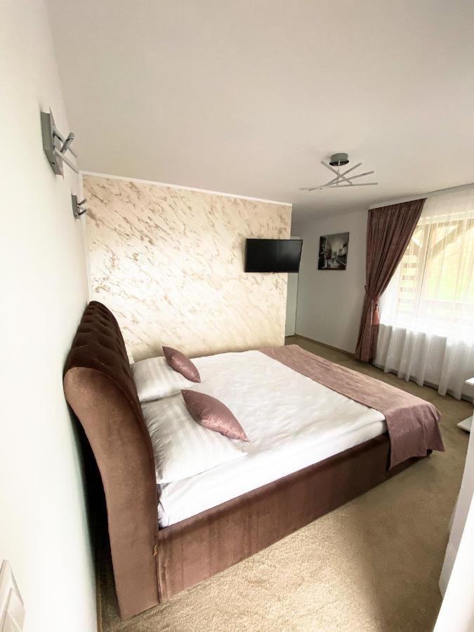 Casa Ina Hotel Moisei Bagian luar foto