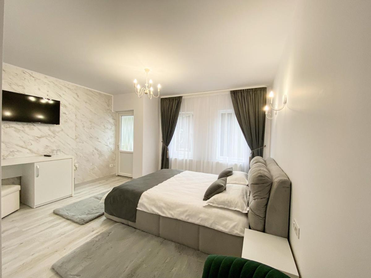 Casa Ina Hotel Moisei Bagian luar foto